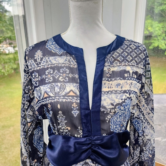 Rampage Navy Blue Satin Trim Sheer Print Waist Defined Bell Sleeve Tunic Top - Picture 3 of 14